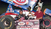 Schatz Muscles Way to World of Outlaws Brad Doty Classic Victory Four-time champ back on top after thriller sets stage for Kings Royal weekend