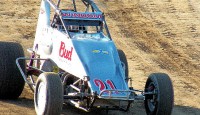 Windom Wins Lincoln Non-Wing Feature Chris Windom won the sprint car feature Friday night at Lincoln Speedway.