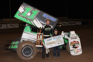 Roger Crockett grabbed his fifth Lucas Oil ASCS victory Friday night at the Cottage Grove Speedway. (ASCS / Bryan Hulbert)