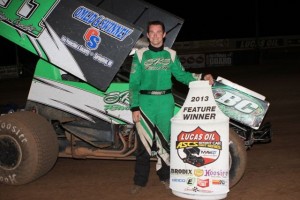 Roger Crockett scored back to back wins with the Lucas Oil ASCS presented by MAVTV American Real at the Cottage Grove Speedway. (ASCS / Bryan Hulbert)