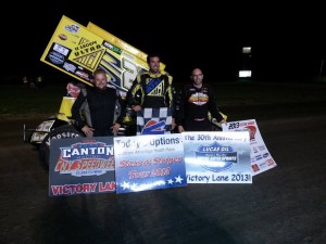Michael Parent wins Speedweek night #3 at Can-Am over Patrick Vigneault and Cory Sparks. - Image courtesy of ESS