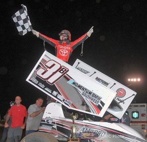 Christopher Bell banked $15,000 by winning Saturday night's 27th Annual COMP Cams Short Track Nationals presented by Hoosier Tires finale at Little Rock's I-30 Speedway. (Lonnie Wheatley)
