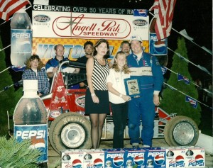 Randy Fiscus and family following at 1999 victory at Angell Park Speedway. (Image courtesy of BMARA)