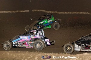 Shannon McQueen (#7) racing with Trey Marcham (#81) at Thunderbowl Raceway. (Chuck Fry Photo)