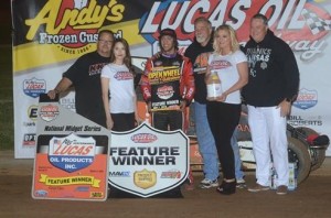 Tanner Thorson in victory lane following his POWRi National Midget Car Series feature victory at Lucas Oil Speedway. (Image courtesy of POWRi)