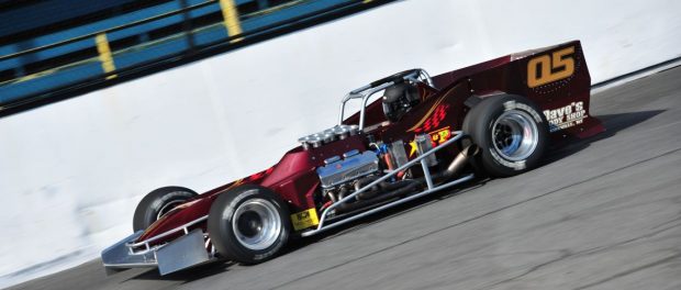 Defending Budweiser International Classic Champion Jeff Abold is among those eager to knock off defending Oswego Speedway track champion Michael Barnes in 2017.  (Bill Taylor Photo)