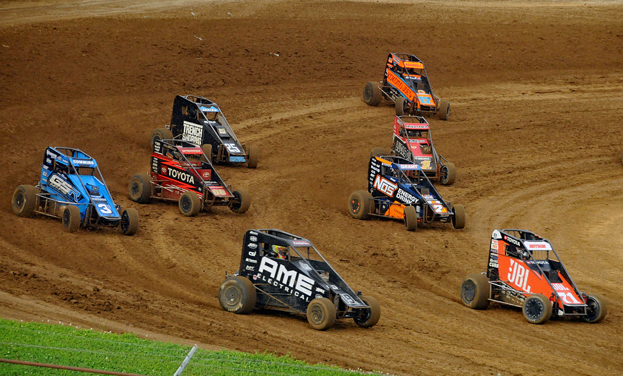 USAC Midgets “Chad McDaniel Memorial” Returns to Solomon Valley Raceway