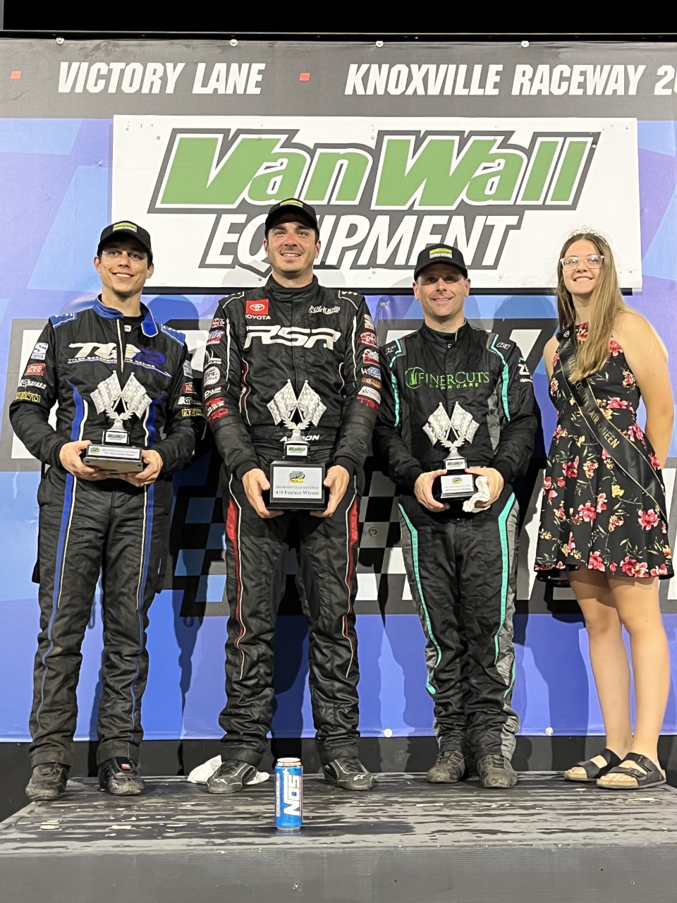 Aaron Reutzel Takes Off Late to Win the Beef at Knoxville – TJSlideways.com
