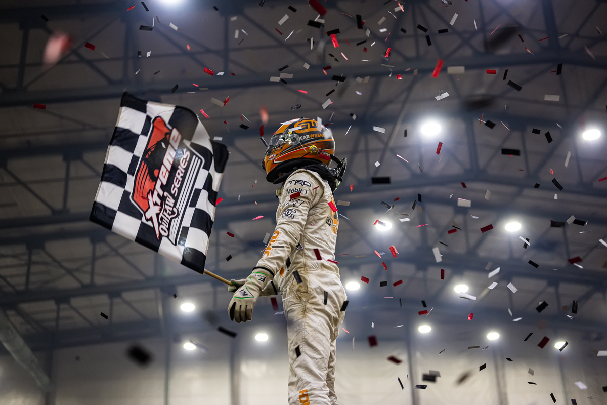 McIntosh Wins Midget Season Opener at Southern Illinois Center
