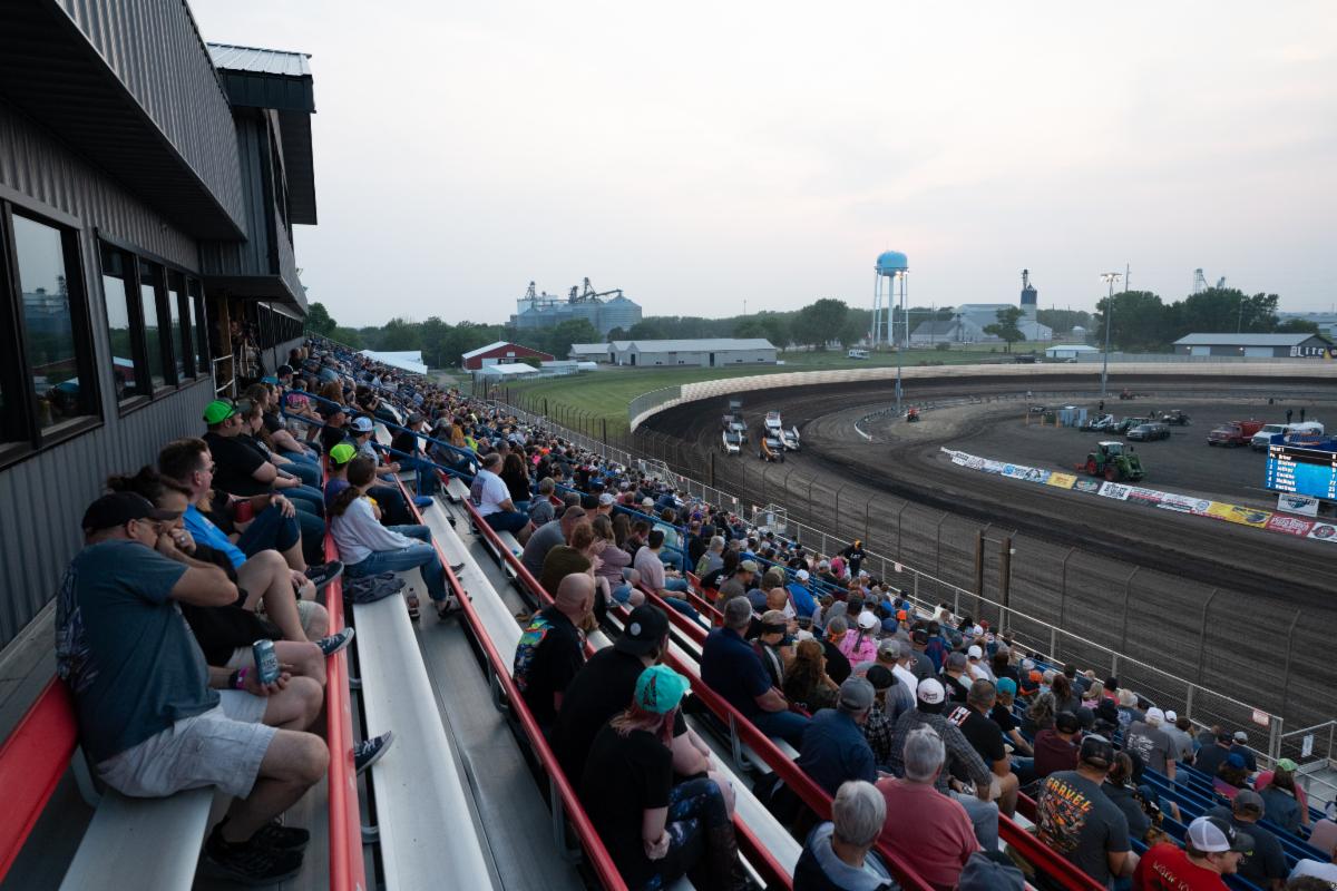 Mlive Raceway Jackson Jackson Motorplex Kicking Off Season Friday With Livewire Printing ...