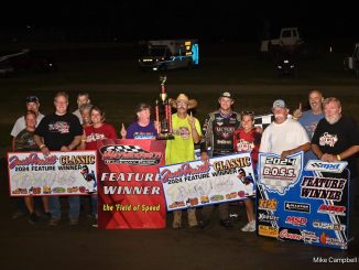 Ricky Lewis with his team after winning the BOSS/GLTS portion of the Jack Hewitt Classic. (Mike Campbell Photo)