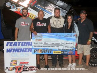 Steve Smith (right) and Max Stambaugh (Center) with family and crew in victory lane at Tri-City Motor Speedway earlier this season. (Jim Denhamer Photo)