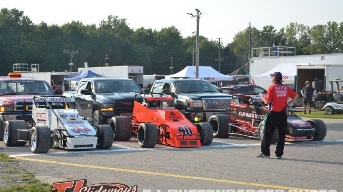 Cars ready to push off for qualifying with the 500 Sprint Car Tour. (T.J. Buffenbarger Photo)