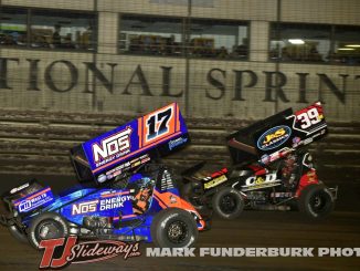 Sheldon Haudenschild (#17) racing with Anthony Macri (#39). (Mark Funderburk Photo)