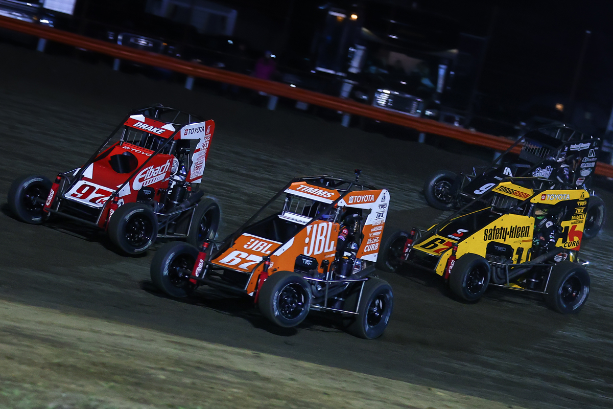 2025 Xtreme Outlaw Midgets Season Starts in April at Farmer City