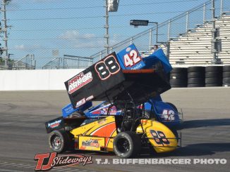 Jimmy McCune (#88) racing with Jason Blonde (#42) Sunday at Owosso Speedway. (T.J. Buffenbarger Photo)