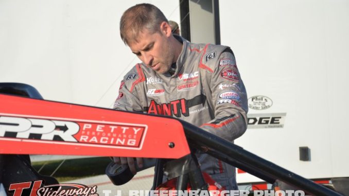 Kyle Cummins preparing for hot laps at Butler Motor Speedway in 2025. (T.J. Buffenbarger Photo)