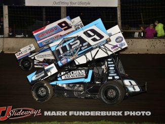 Tyler Duff (#9) racing with Paul Nienhiser (#9X) Friday at Lincoln Speedway. (Mark Funderburk Photo)