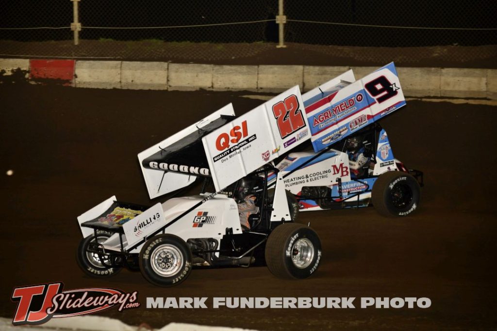 Riley Goodno (#22) racing with Paul Nienhiser (#9X) Friday at Jacksonville Speedway. (Mark Funderburk Photo)
